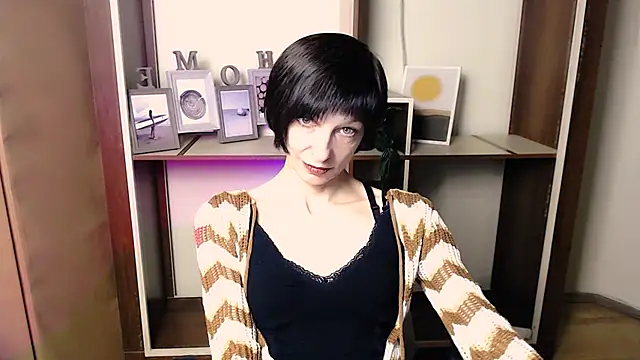  AngeliaFlow  online show from December 2025 08:25:02 AM