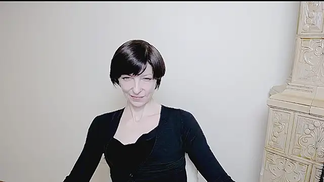 Snapshot of _AngeliaFlow_ chatting on March 2025 10:17:02 AM AngeliaFlow online show from March 2025 10:17:02 AM