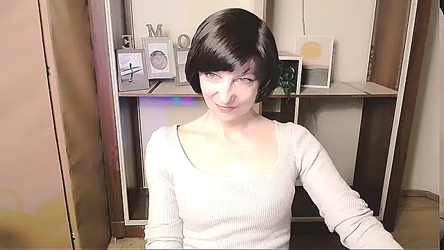  AngeliaFlow  online show from May 2026 08:28:01 AM