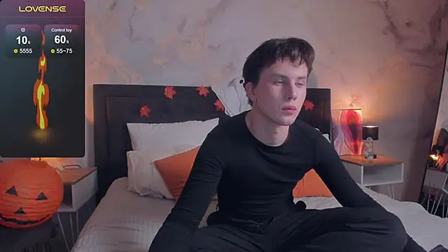 Snapshot of AdrianoAubert chatting on October 2025 04:13:01 AM AdrianoAubert online show from October 2025 04:13:01 AM