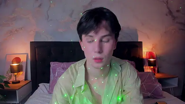 Snapshot of AdrianoAubert chatting on November 2025 03:49:01 PM AdrianoAubert online show from November 2025 03:49:01 PM