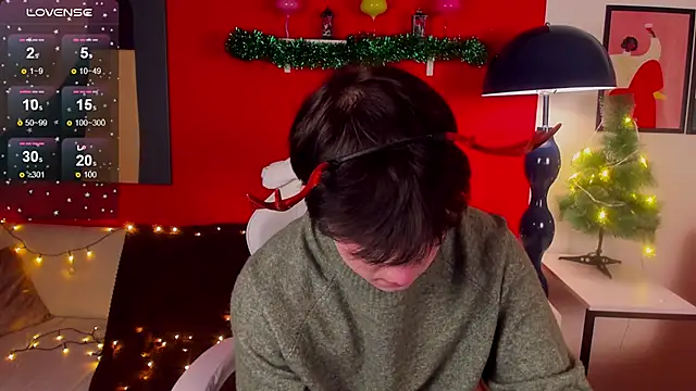 Snapshot of AdrianoAubert chatting on December 2025 10:30:02 AM AdrianoAubert online show from December 2025 10:30:02 AM