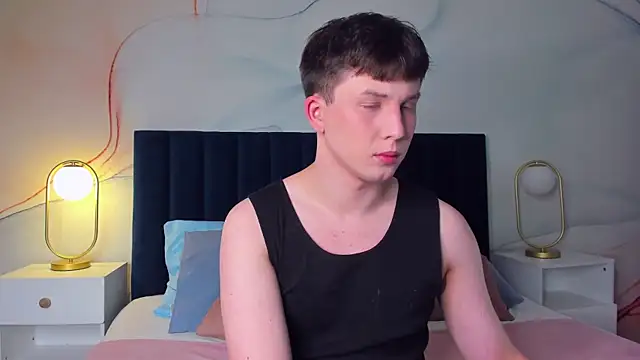 AdrianoAubert online show from September 2025 03:06:02 AM