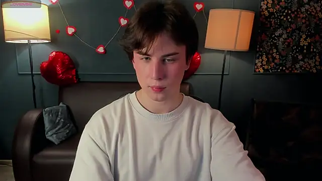 AdrianoAubert online show from February 2026 05:05:02 AM