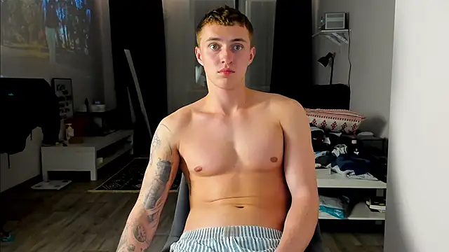 crazybottom99 online show from May 2026 05:26:02 PM