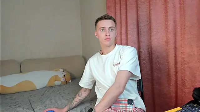 crazybottom99 online show from November 2025 06:35:02 PM