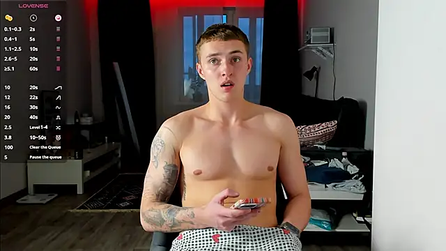 crazybottom99 online show from May 2026 02:35:01 PM