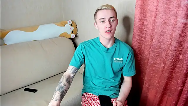 crazybottom99 online show from March 2025 04:25:01 PM
