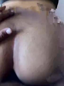 Uncleuncutmushroom online show from November 2025 07:55:01 AM