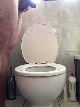 Uncleuncutmushroom online show from February 2026 07:07:02 AM