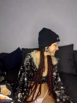 Snapshot of nickelfie chatting on March 2025 12:41:02 PM nickelfie online show from March 2025 12:41:02 PM