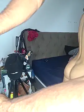 Snapshot of nickelfie chatting on March 2025 09:34:01 AM nickelfie online show from March 2025 09:34:01 AM