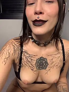 nickelfie online show from May 2026 01:50:02 PM