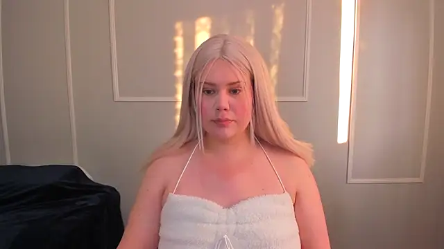  leana  online show from November 2025 01:00:02 PM