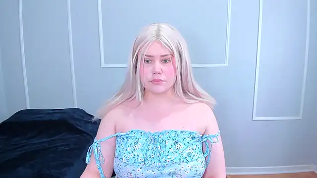  leana  online show from November 2025 04:24:01 PM