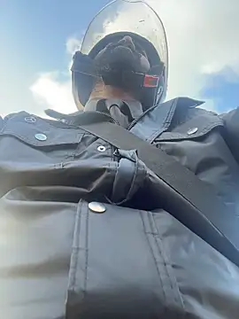 Rishwithr online show from November 2025 11:25:02 AM