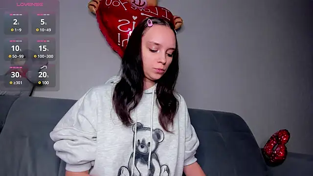 Fia Mood online show from February 2025 12:55:02 PM