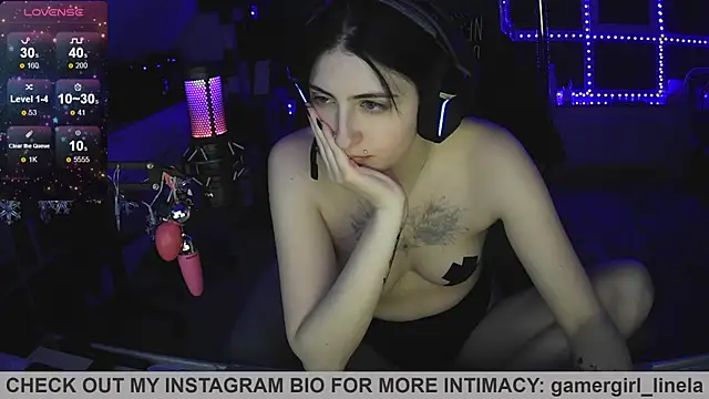Snapshot of Gamergirl-Linela chatting on June 2026 10:37:01 PM Gamergirl-Linela online show from June 2026 10:37:01 PM
