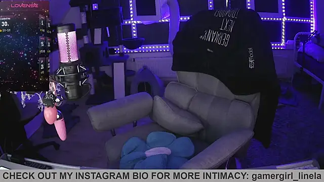 Snapshot of Gamergirl-Linela chatting on June 2026 10:32:02 PM Gamergirl-Linela online show from June 2026 10:32:02 PM