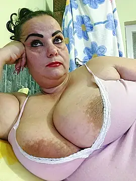 IvettkeXXX online show from October 2025 05:36:02 PM