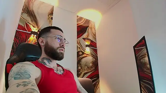 Snapshot of Luke_davis01 chatting on November 2025 01:11:01 PM Luke davis01 online show from November 2025 01:11:01 PM