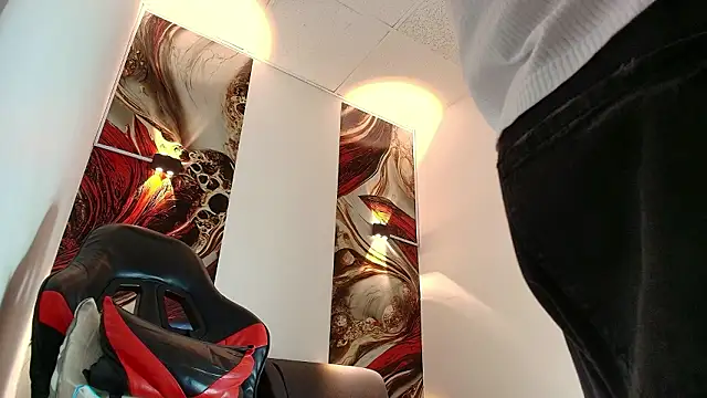 Luke davis01 online show from March 2026 01:04:01 PM