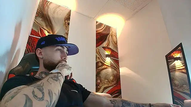 Luke davis01 online show from March 2026 01:06:01 PM