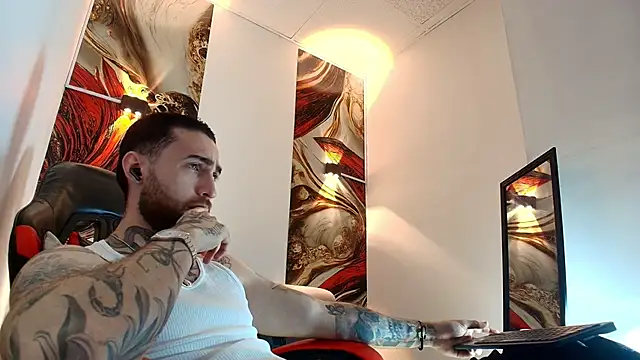 Luke davis01 online show from March 2026 01:02:02 PM