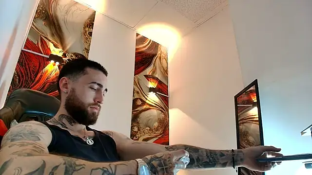 Luke davis01 online show from April 2026 12:54:01 PM