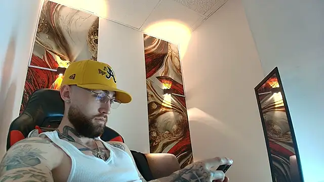 Luke davis01 online show from March 2026 12:54:02 PM