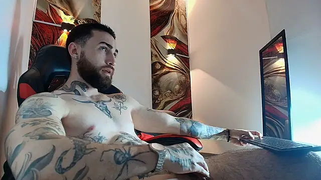 Luke davis01 online show from May 2026 01:08:02 PM