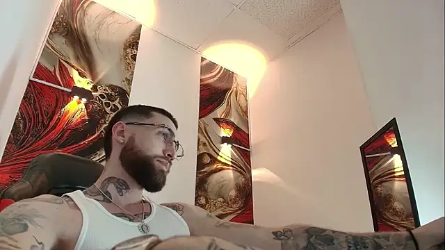 Luke davis01 online show from February 2026 12:59:01 PM