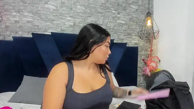 Snapshot of Sophia_Brunett chatting on November 2025 12:20:02 PM Sophia Brunett online show from November 2025 12:20:02 PM