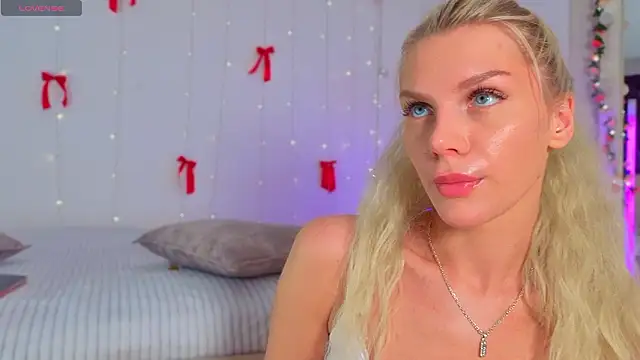 Nicole Hampton online show from March 2026 05:14:02 PM