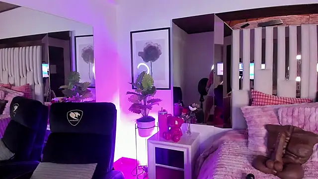 Cloee Rainbow1 online show from November 2025 11:47:01 AM