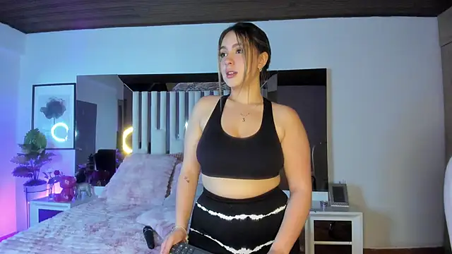 Cloee Rainbow1 online show from October 2025 11:34:01 AM