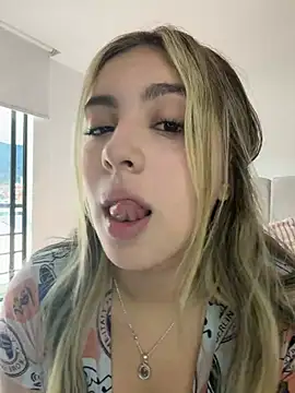 Cloee Rainbow1 online show from July 2026 01:21:02 PM