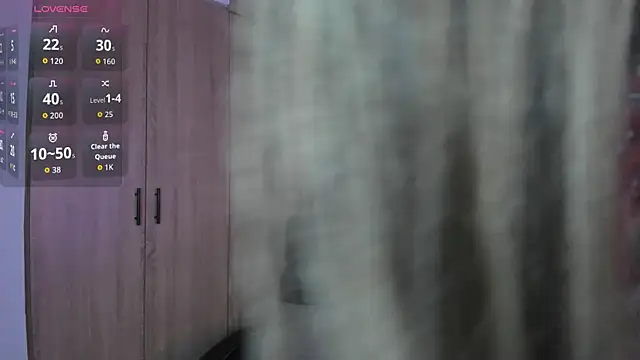 Cloee Rainbow1 online show from December 2025 11:53:01 AM