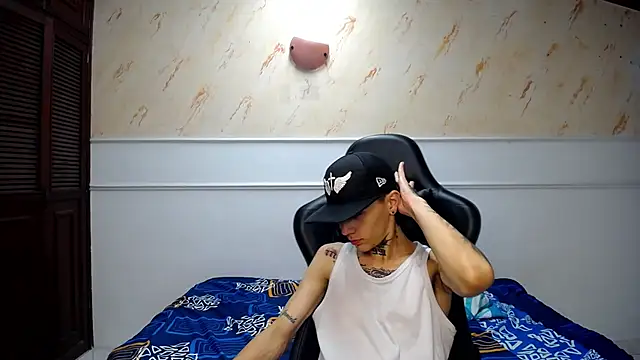 andrey mishel hot online show from February 2025 04:33:01 AM