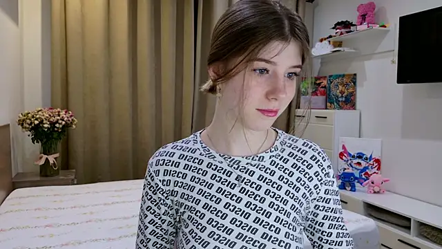 Bella amory online show from March 2026 09:09:01 PM