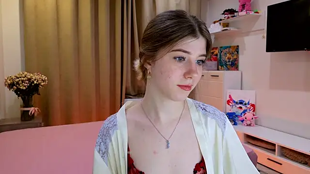 Bella amory online show from March 2026 04:43:01 PM