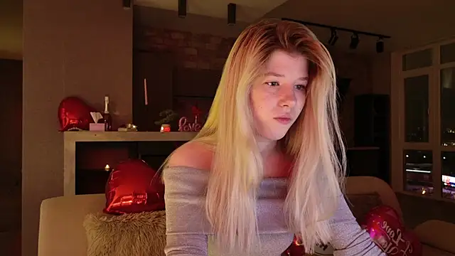 Snapshot of Bella_amory chatting on February 2025 05:28:01 PM Bella amory online show from February 2025 05:28:01 PM