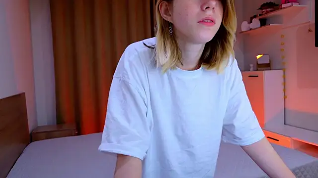 Bella amory online show from October 2025 11:23:01 PM