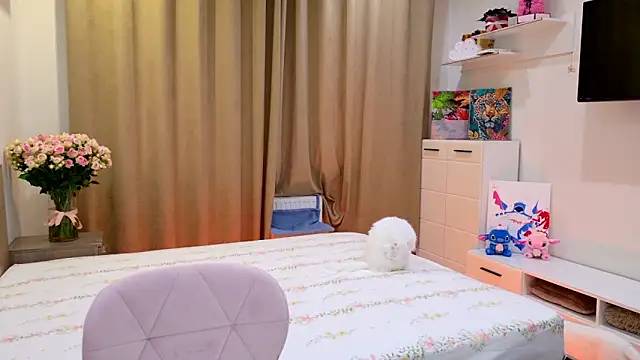 Bella amory online show from March 2026 12:34:01 PM