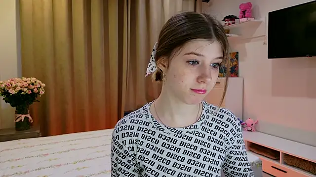 Bella amory online show from March 2026 04:29:02 PM