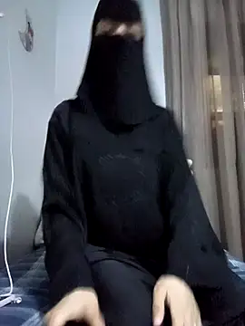 Snapshot of Milan-88 chatting on February 2026 08:43:01 PM Milan-88 online show from February 2026 08:43:01 PM