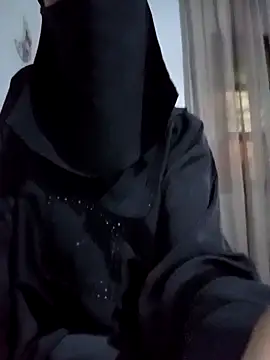 Snapshot of Milan-88 chatting on February 2026 09:14:02 PM Milan-88 online show from February 2026 09:14:02 PM