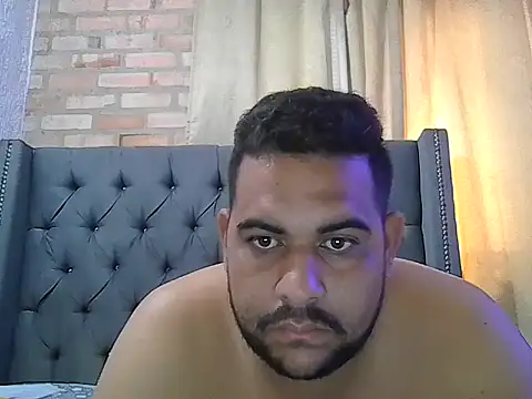 stiven9208 online show from June 2026 06:28:01 PM