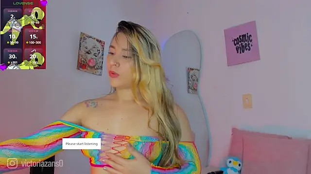 Snapshot of Vickyallien chatting on June 2026 03:46:01 PM Vickyallien online show from June 2026 03:46:01 PM