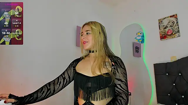 Snapshot of Vickyallien chatting on October 2025 04:08:01 PM Vickyallien online show from October 2025 04:08:01 PM